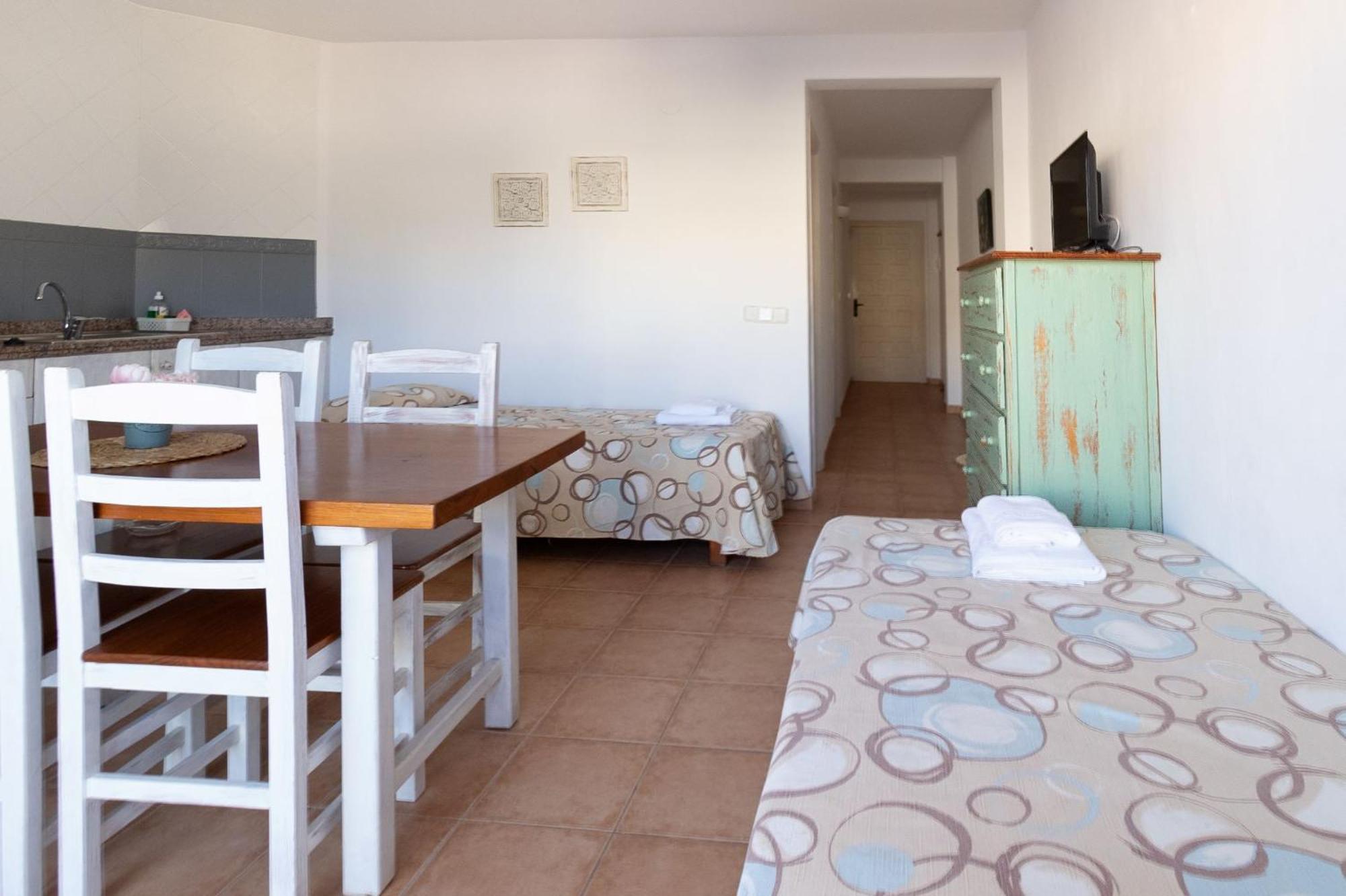 Apartamentos Timon - Emar Hotels เอสปุญอลส์ ภายนอก รูปภาพ